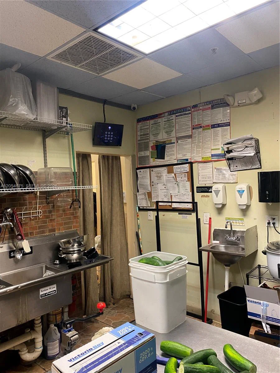 Established Restaurant Space with Affordable Doral Lease