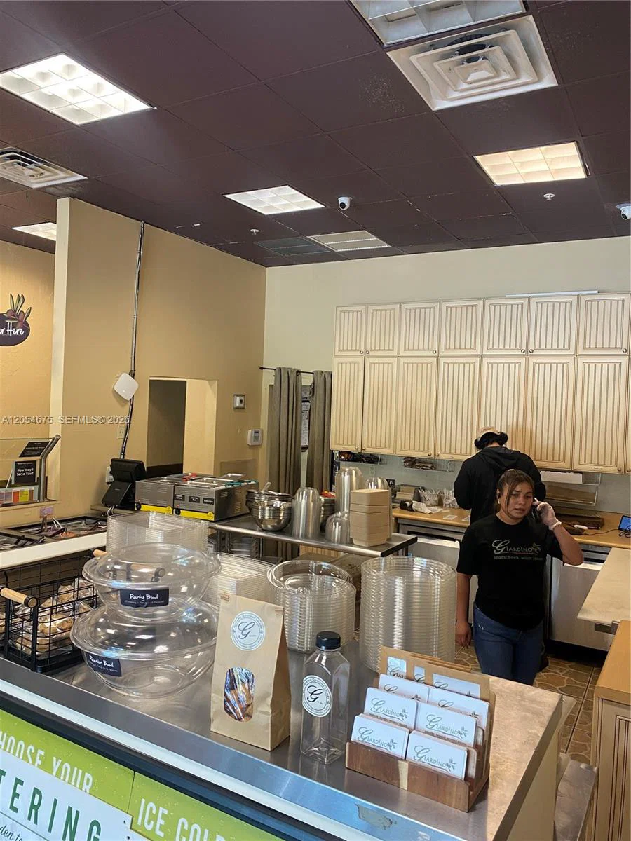 Established Restaurant Space with Affordable Doral Lease