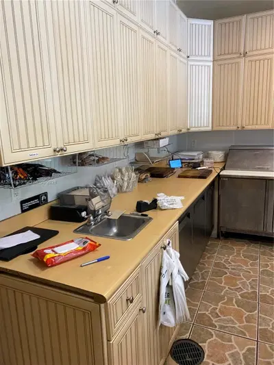 Established Restaurant Space with Affordable Doral Lease