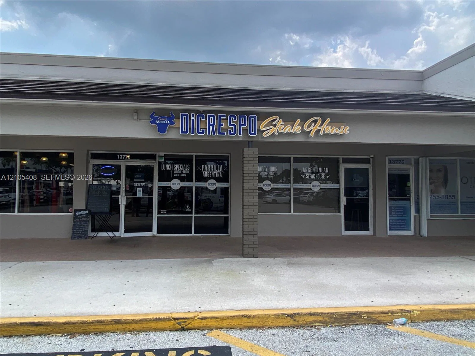 Established Steakhouse in a Prime Shopping Center Location