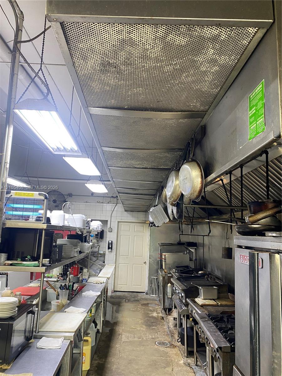 Established Steakhouse in a Prime Shopping Center Location