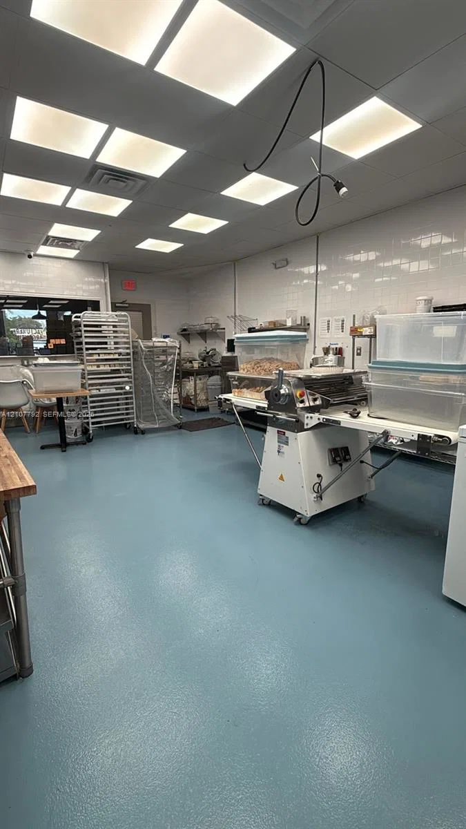 Turnkey Bakery and Production Facility with Low Rent