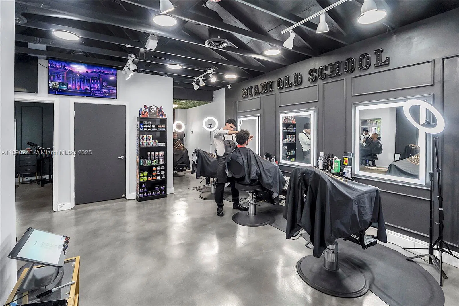 Profitable Barbershop with Strong Growth Potential