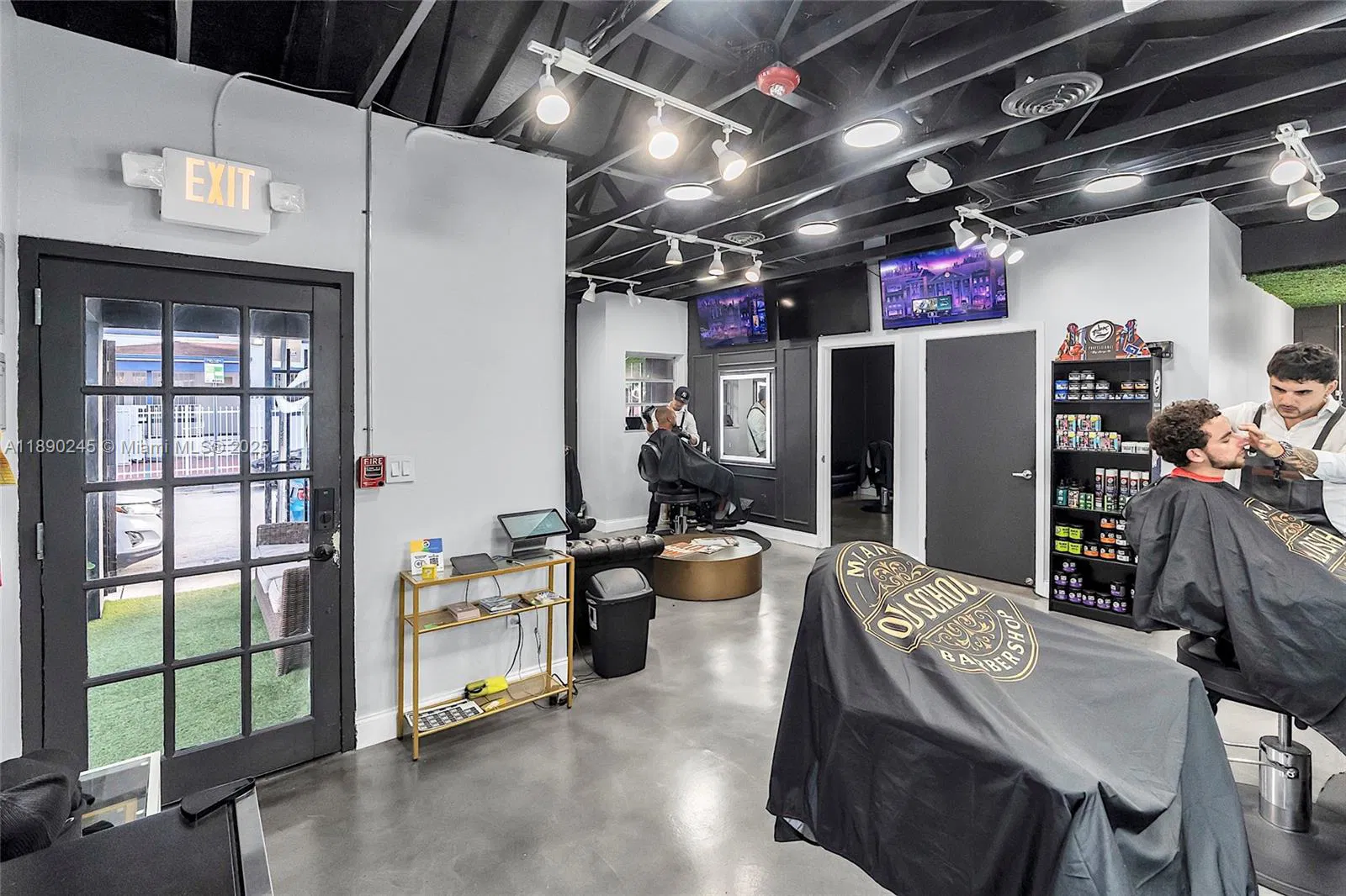 Profitable Barbershop with Strong Growth Potential