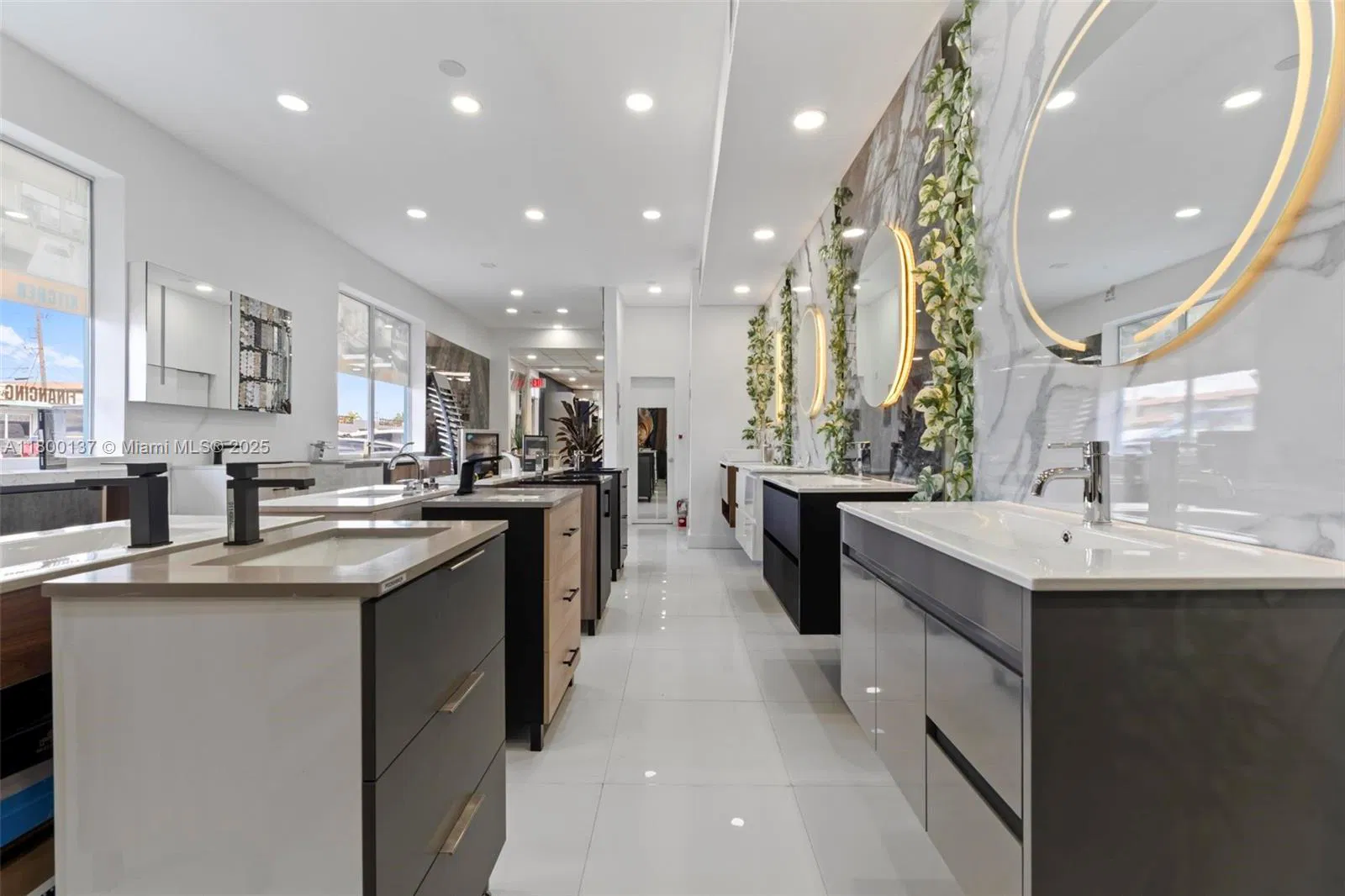 Thriving Home Interior Retailer with Design Services