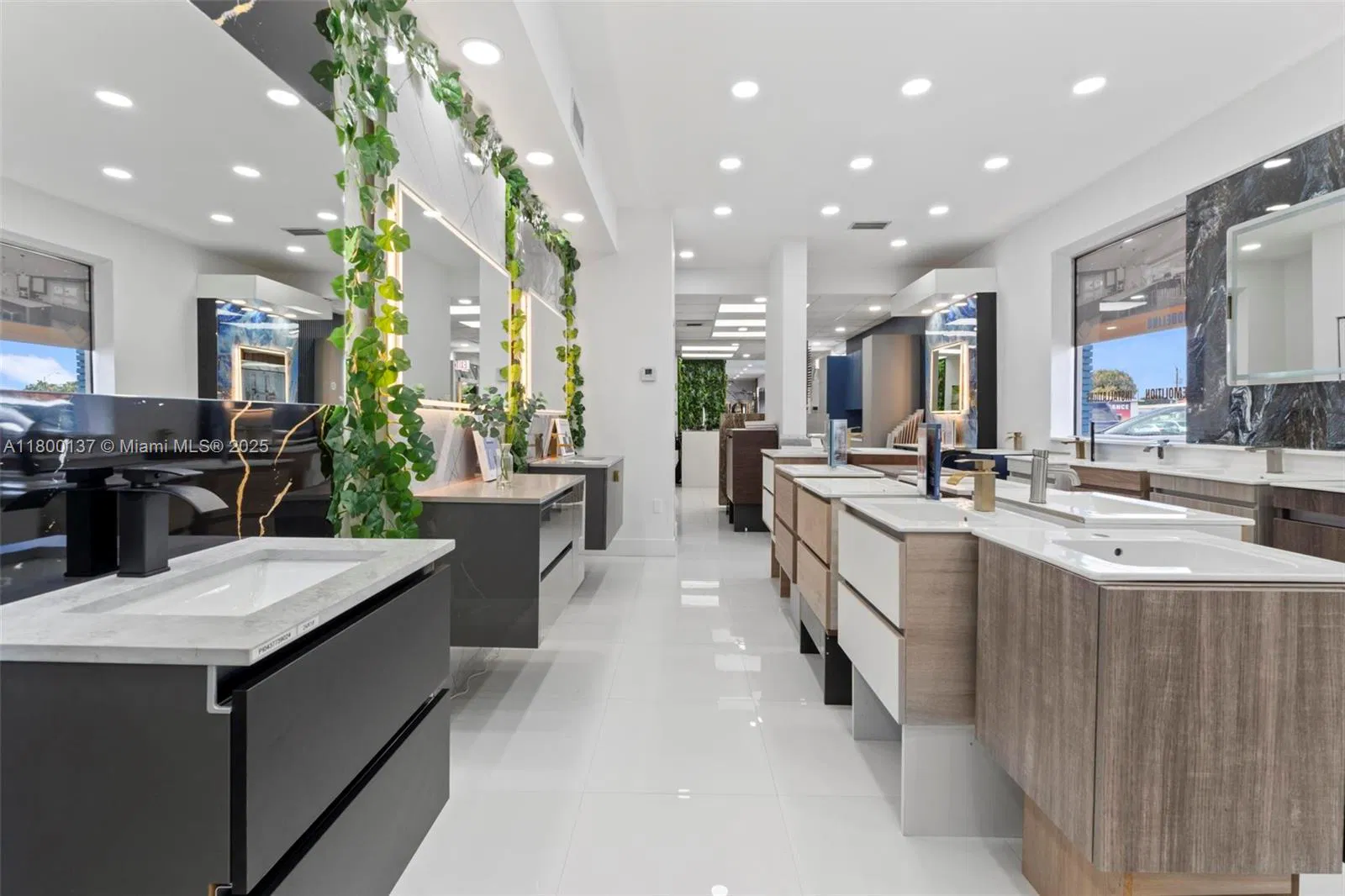 Thriving Home Interior Retailer with Design Services