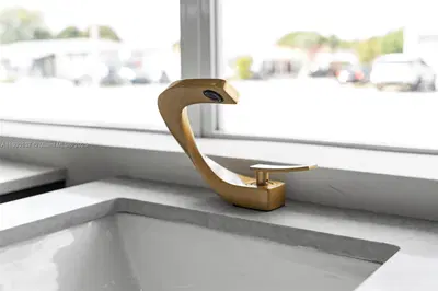 Thriving Home Interior Retailer with Design Services