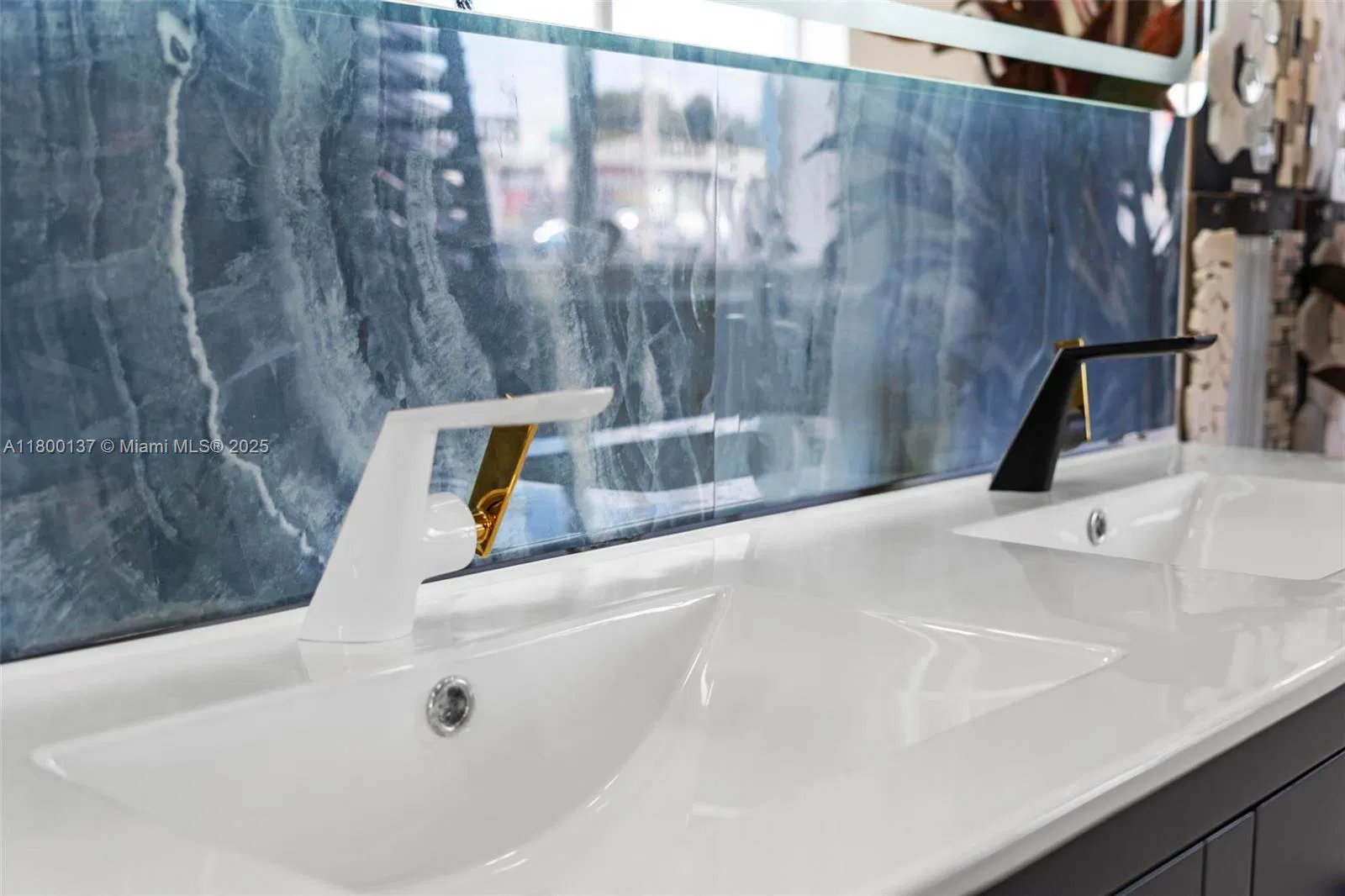 Thriving Home Interior Retailer with Design Services