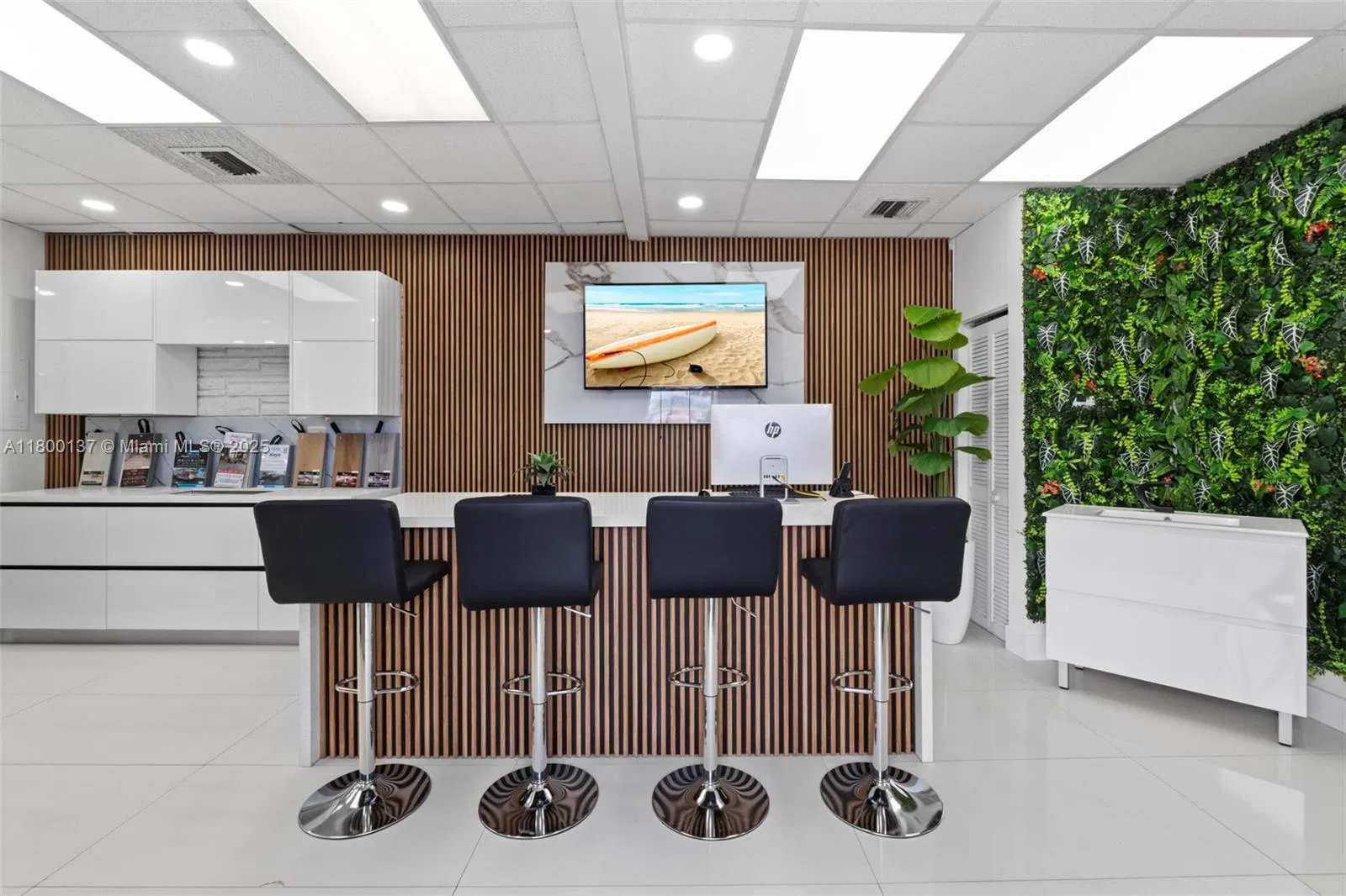 Thriving Home Interior Retailer with Design Services