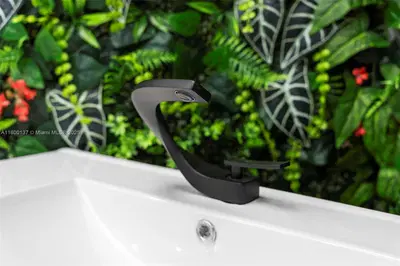 Thriving Home Interior Retailer with Design Services