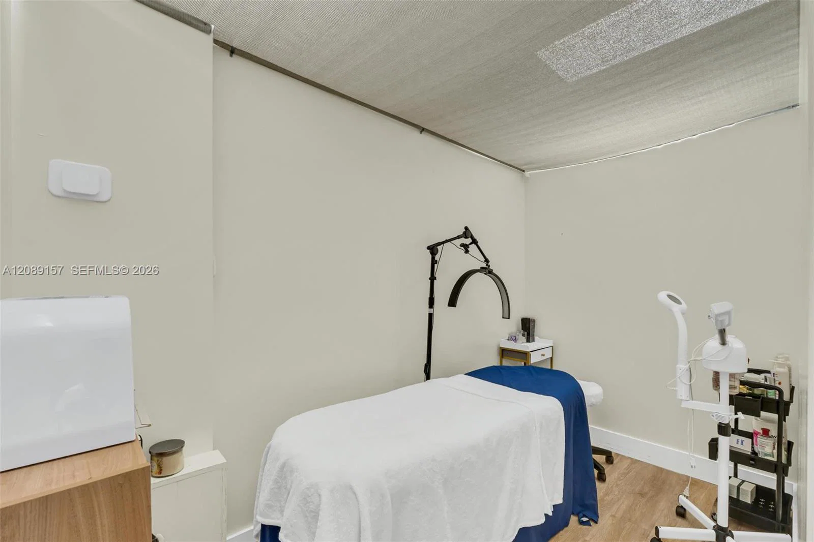 Turnkey Salon Assets with Established Clientele and Strong Online Presence