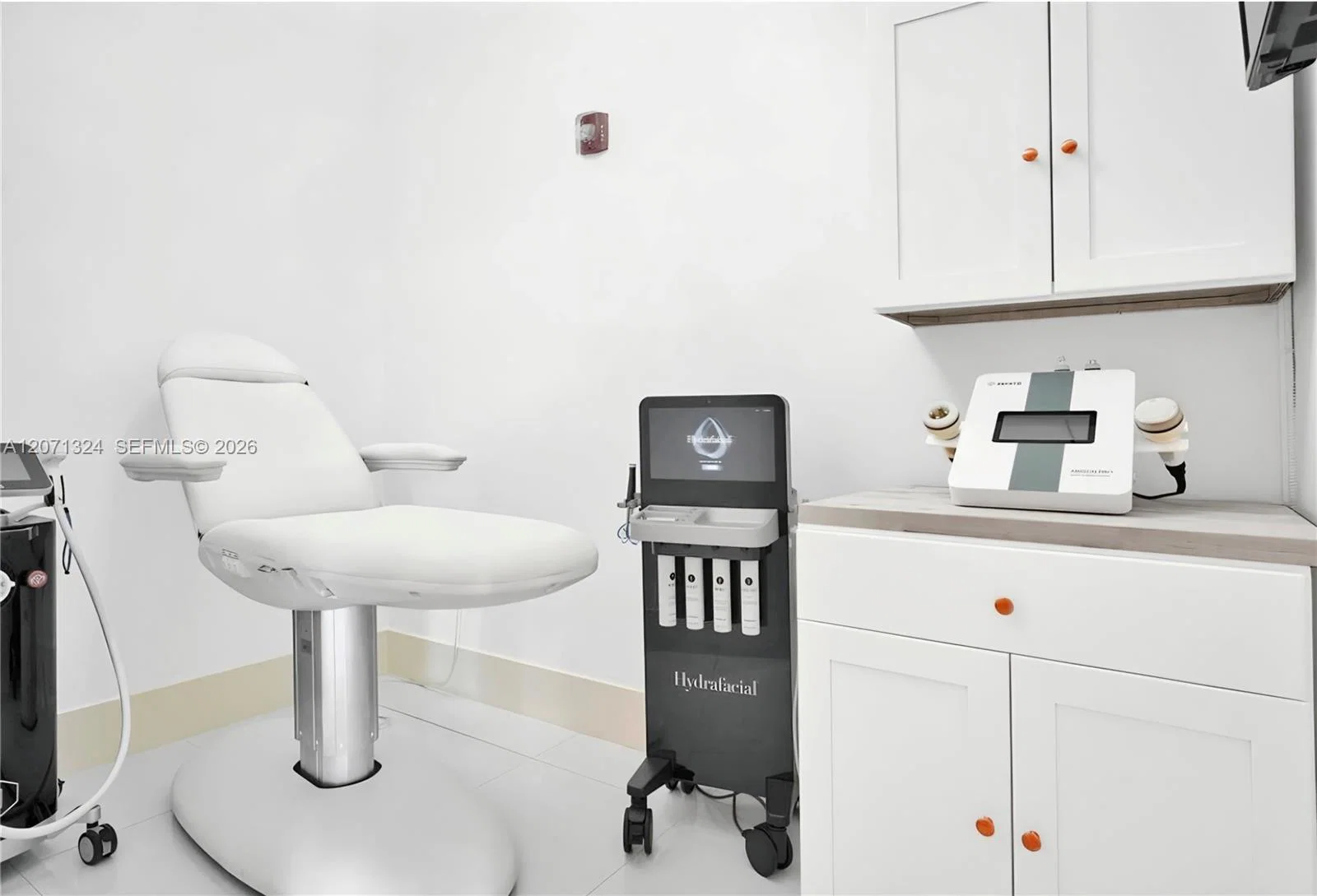 Premier MedSpa with High End Equipment and Turnkey Operations