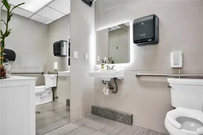 Premier MedSpa with High End Equipment and Turnkey Operations