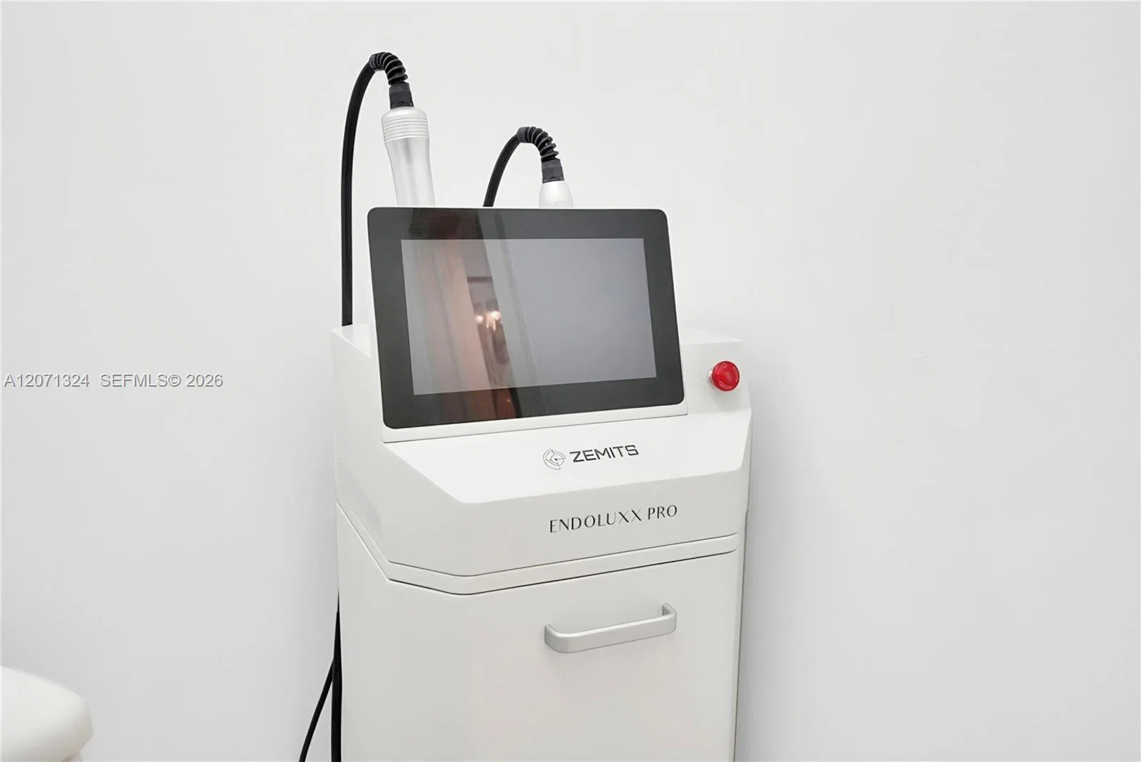 Premier MedSpa with High End Equipment and Turnkey Operations
