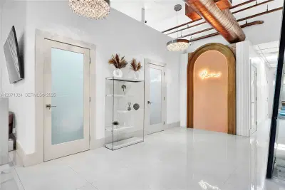 Premier MedSpa with High End Equipment and Turnkey Operations