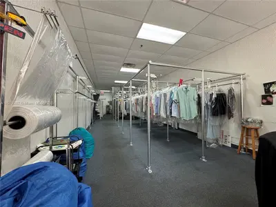 Turnkey Dry Cleaner with Low Overhead