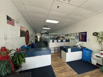 Turnkey Dry Cleaner with Low Overhead