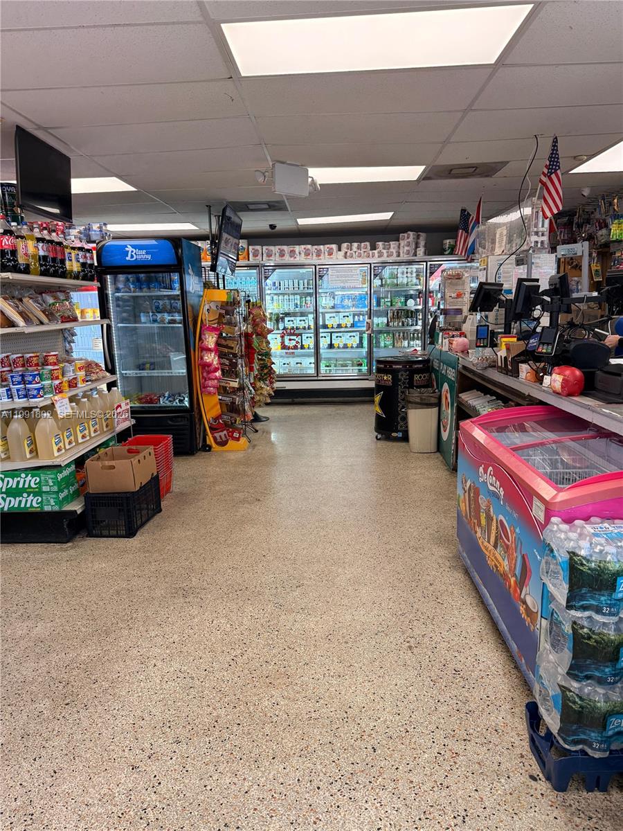 Established Neighborhood Grocery Store with Loyal Customer Base