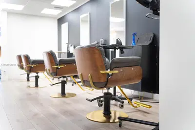 Thriving Beauty Salon with Loyal Clientele