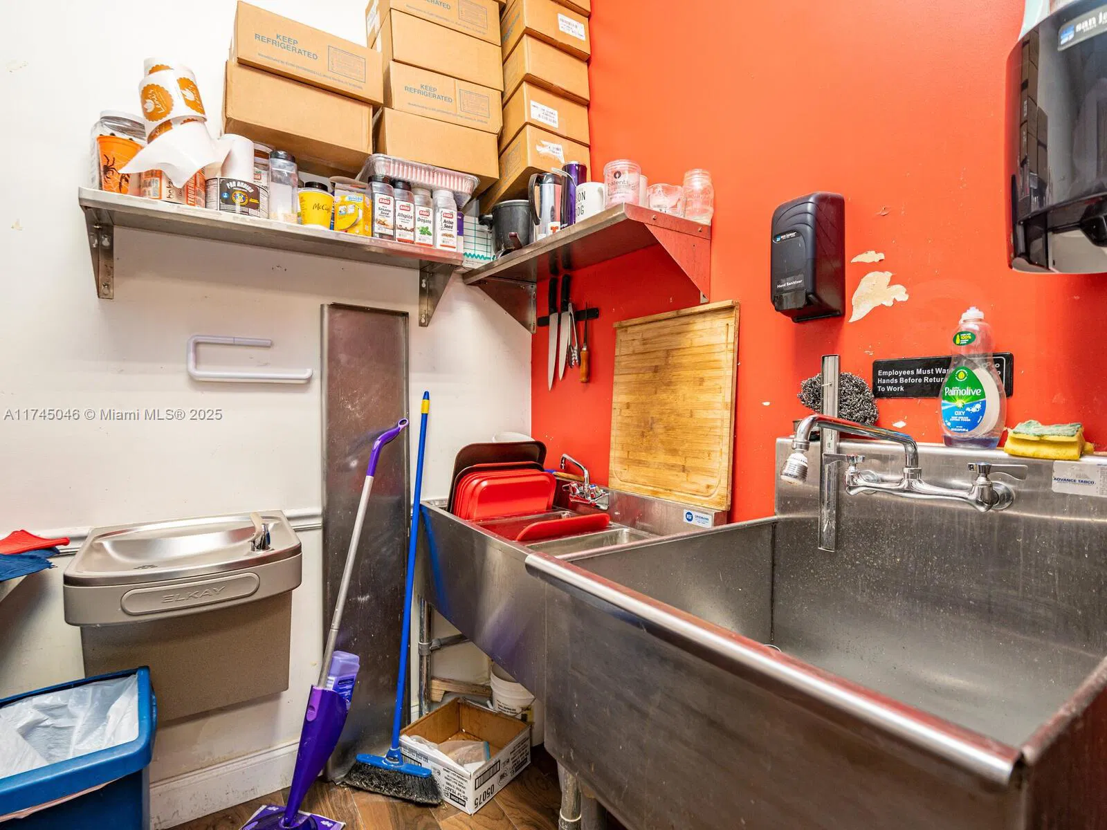 Niche Specialty Food Retailer with Online Presence