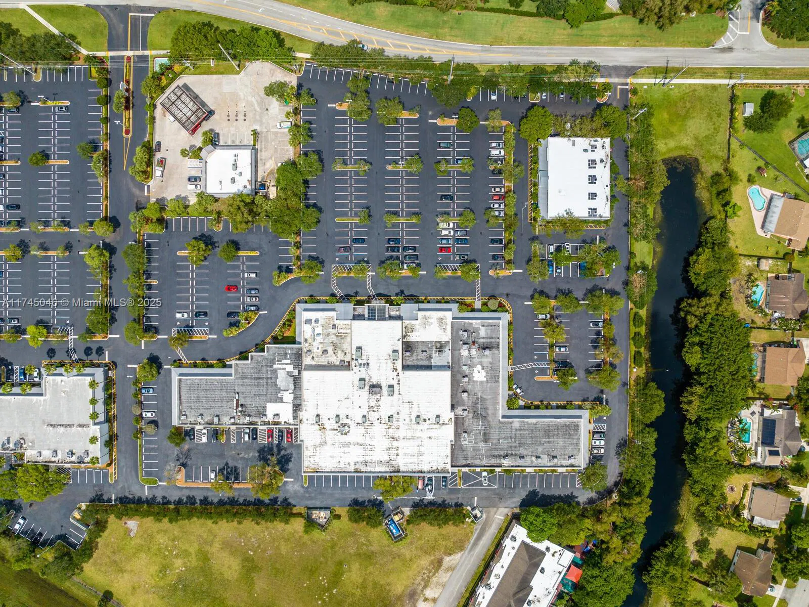 Niche Specialty Food Retailer with Online Presence