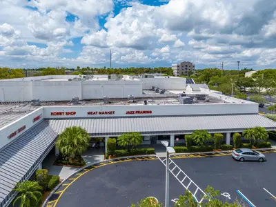 Niche Specialty Food Retailer with Online Presence