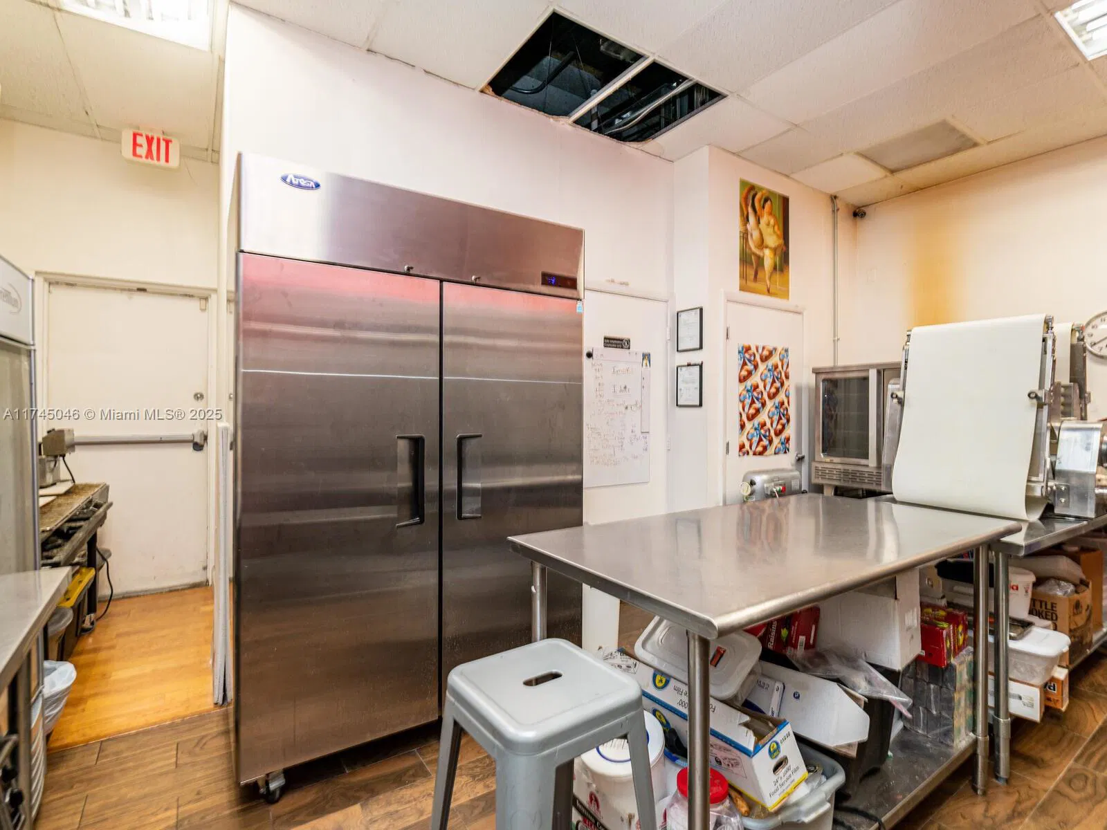 Niche Specialty Food Retailer with Online Presence