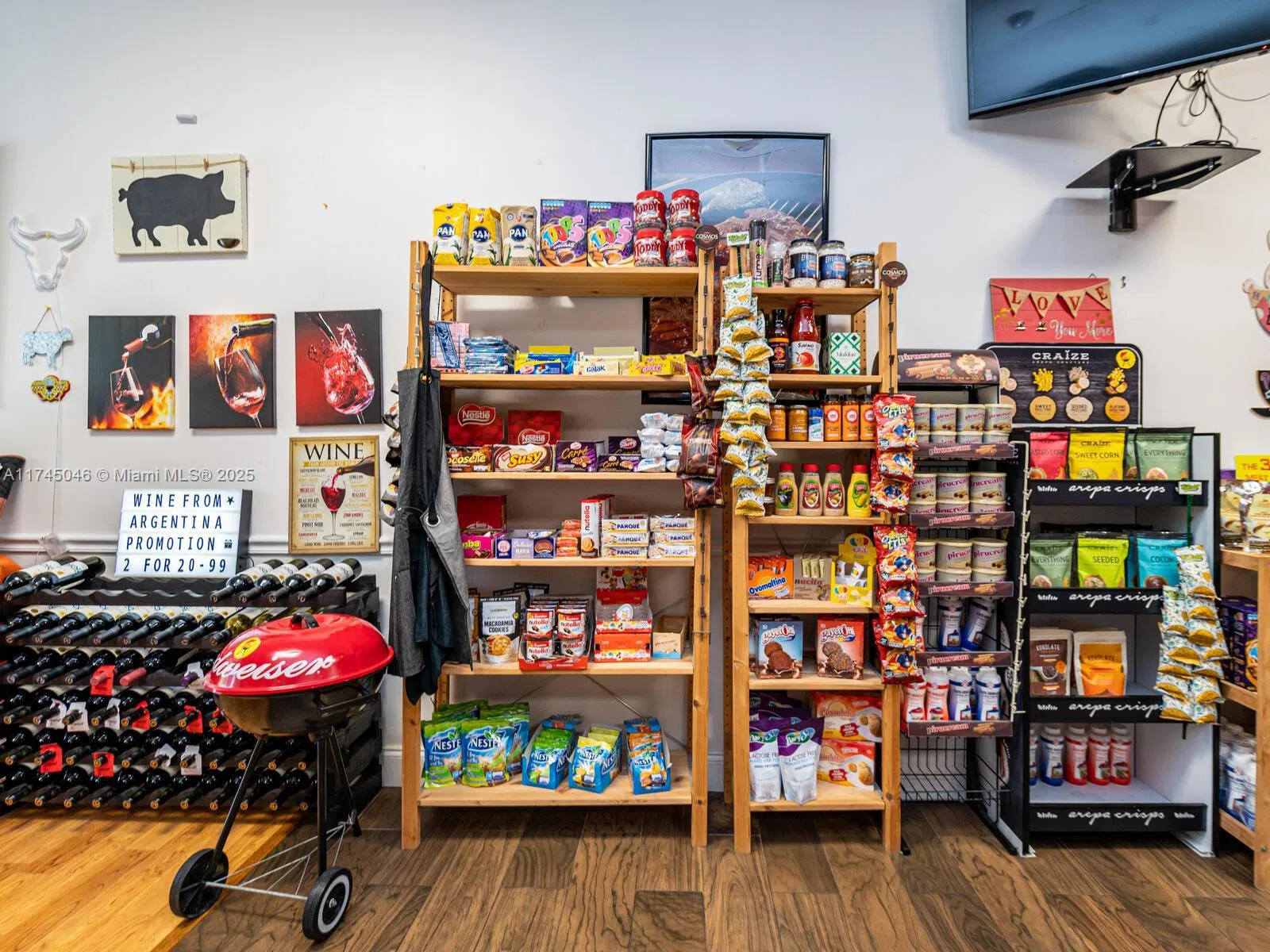 Niche Specialty Food Retailer with Online Presence