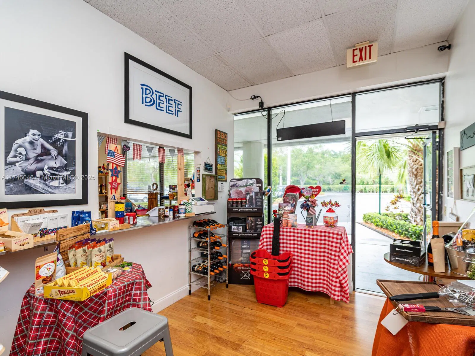 Niche Specialty Food Retailer with Online Presence