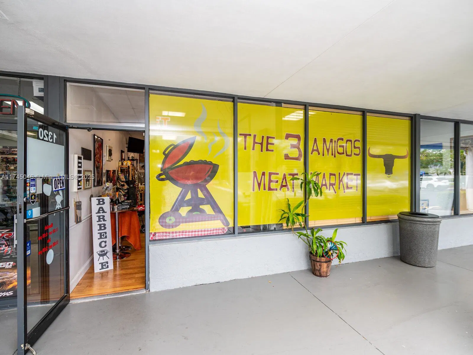 Niche Specialty Food Retailer with Online Presence