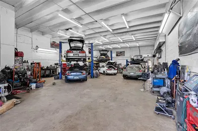 Established Automotive Repair with Dealer License Potential