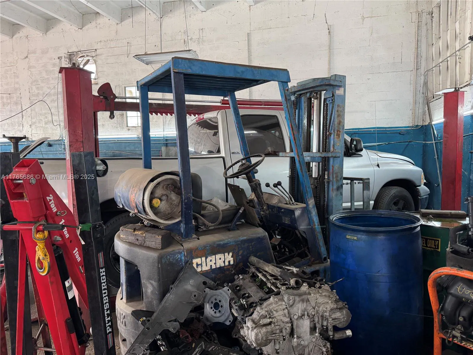 Turnkey Auto Repair Shop with Essential Equipment