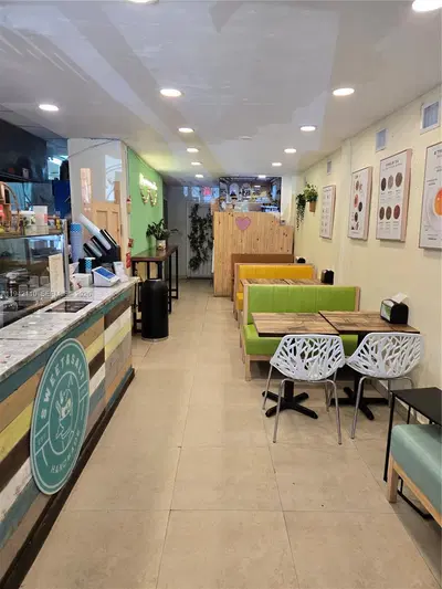 Niche Boba Tea and Noodle Restaurant with Future Growth Potential