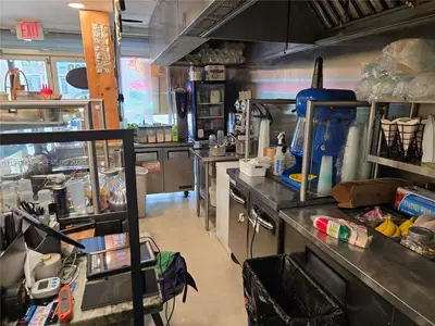 Niche Boba Tea and Noodle Restaurant with Future Growth Potential