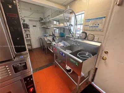 Turnkey Restaurant with Prime Location