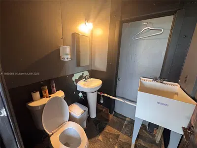 Profitable Take Out Restaurant with Passive Income Streams