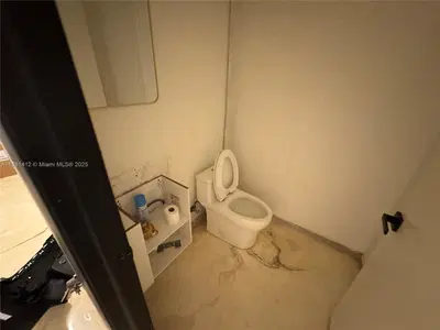 Turnkey Auto Body Shop with Prime Location