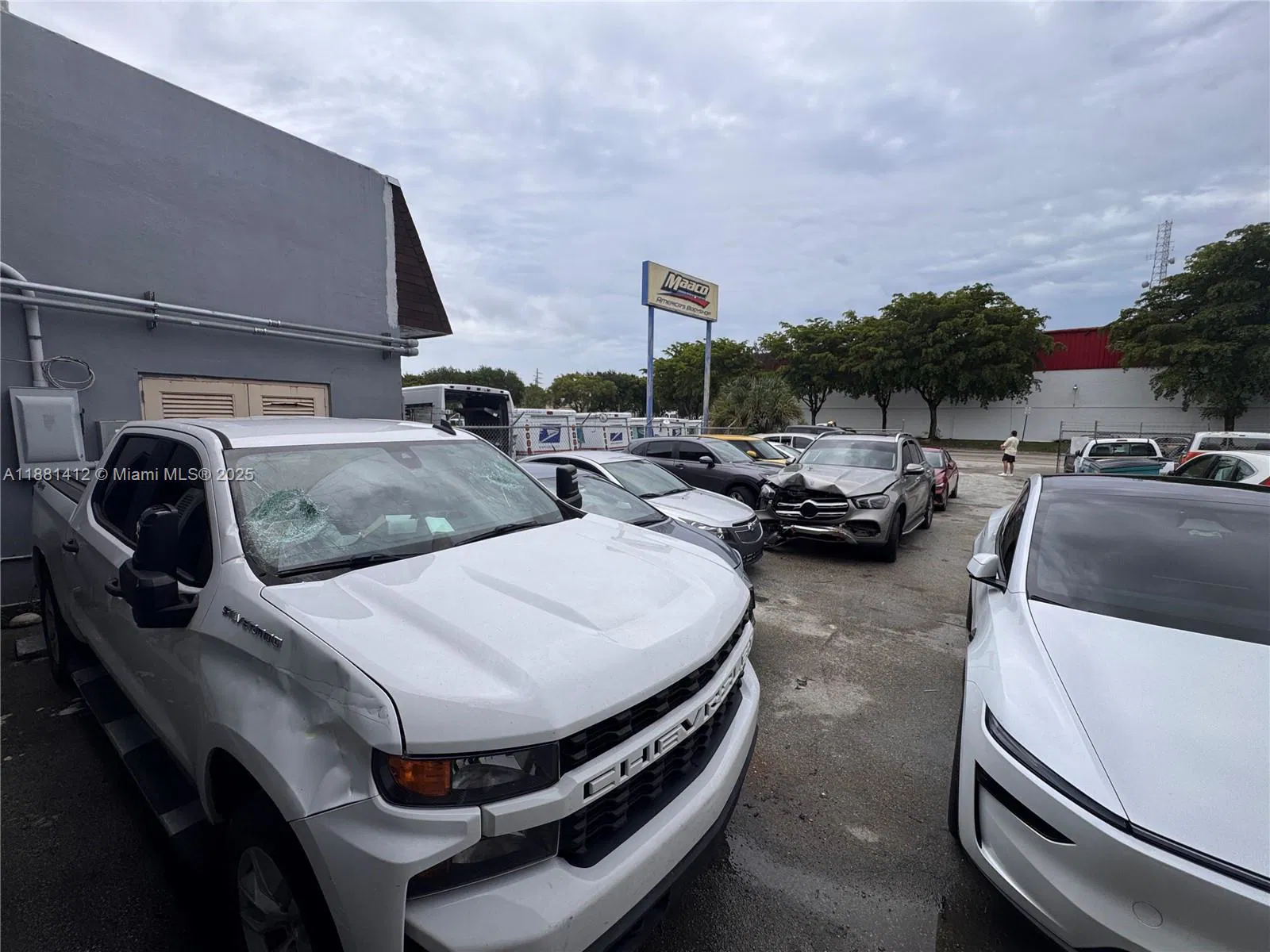 Turnkey Auto Body Shop with Prime Location