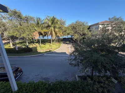 Established Beauty Salon with Low Overhead and Expansion Potential