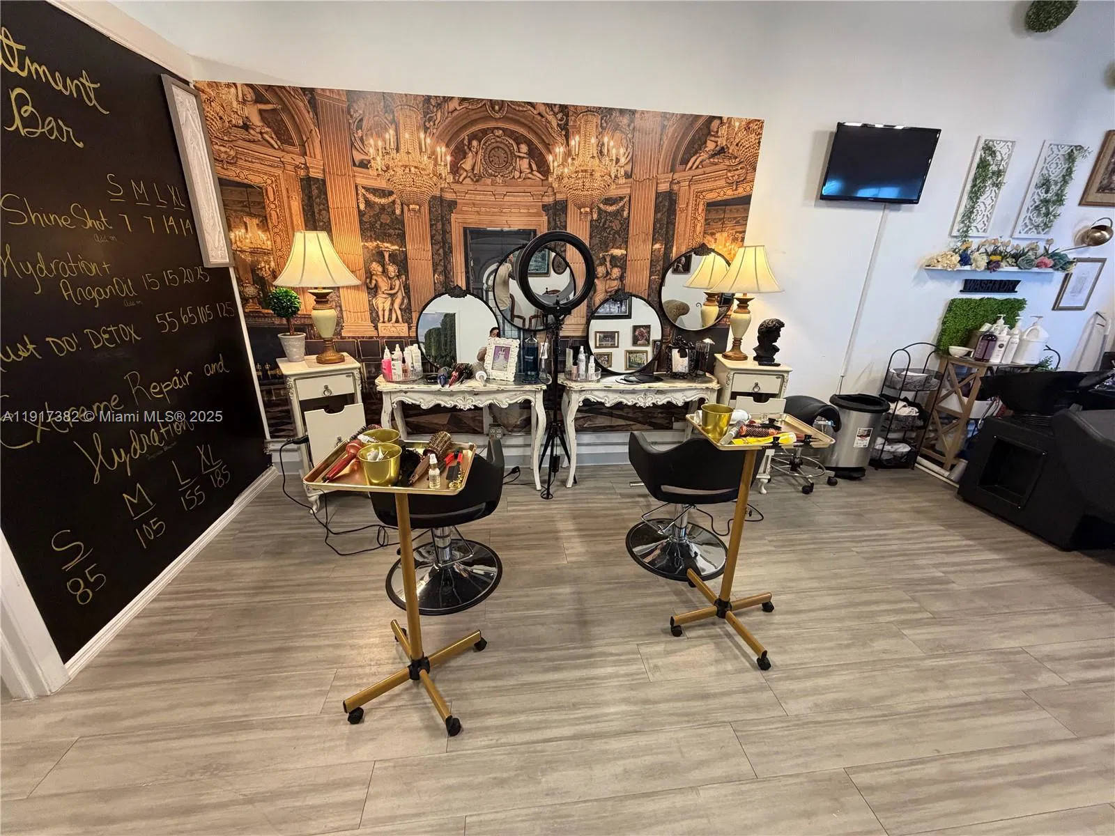 Established Beauty Salon with Low Overhead and Expansion Potential
