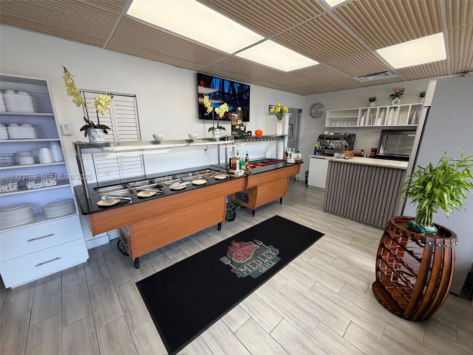 Profitable Restaurant with Prime River Adjacent Location