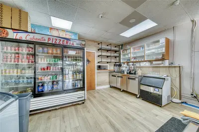 Established Turnkey Restaurant with Favorable Lease Terms