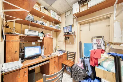 Established Turnkey Restaurant with Favorable Lease Terms