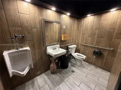 Profitable Peruvian Restaurant with Prime Location