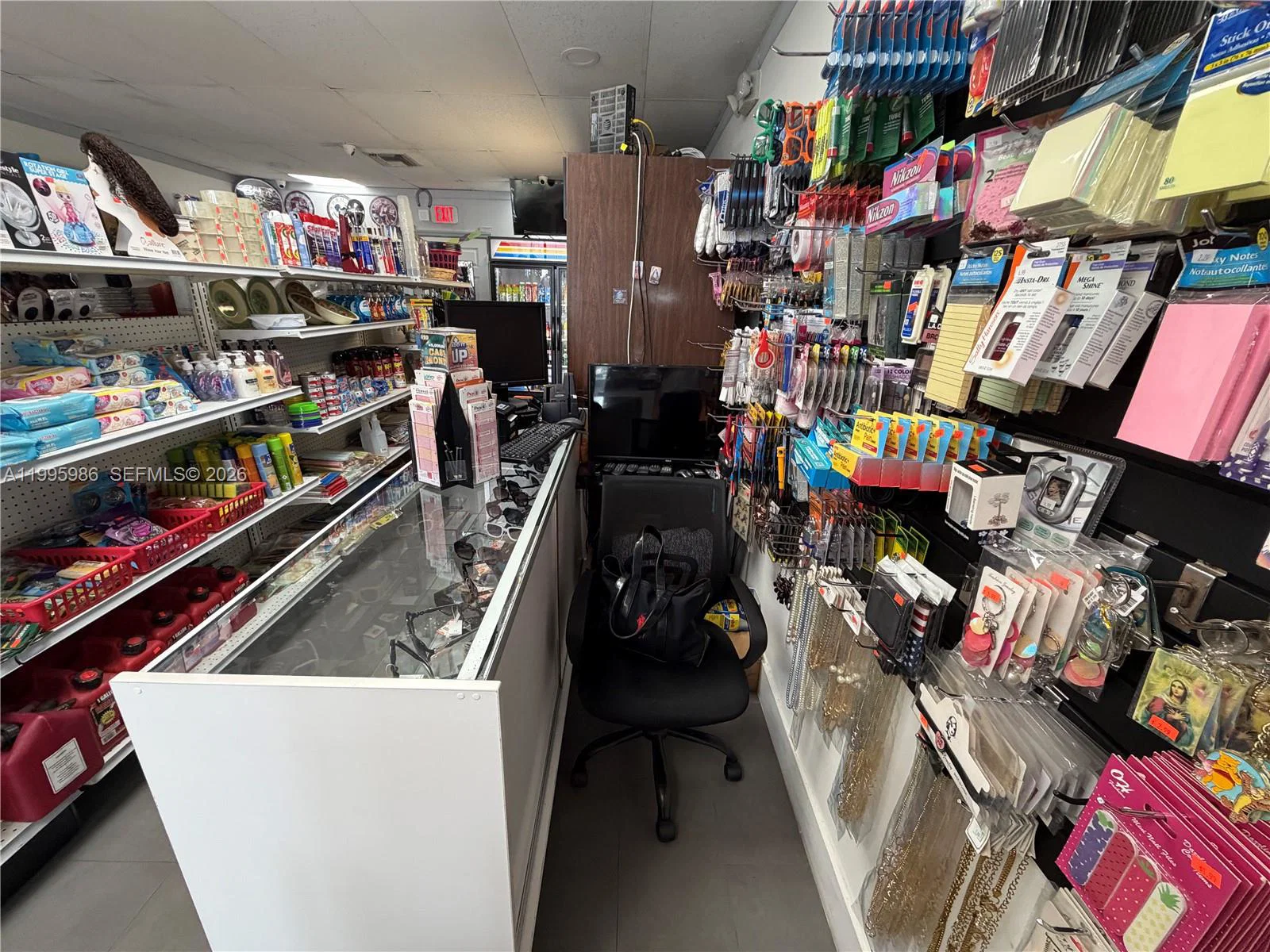 Established Grocery Store with Slot Machine Income