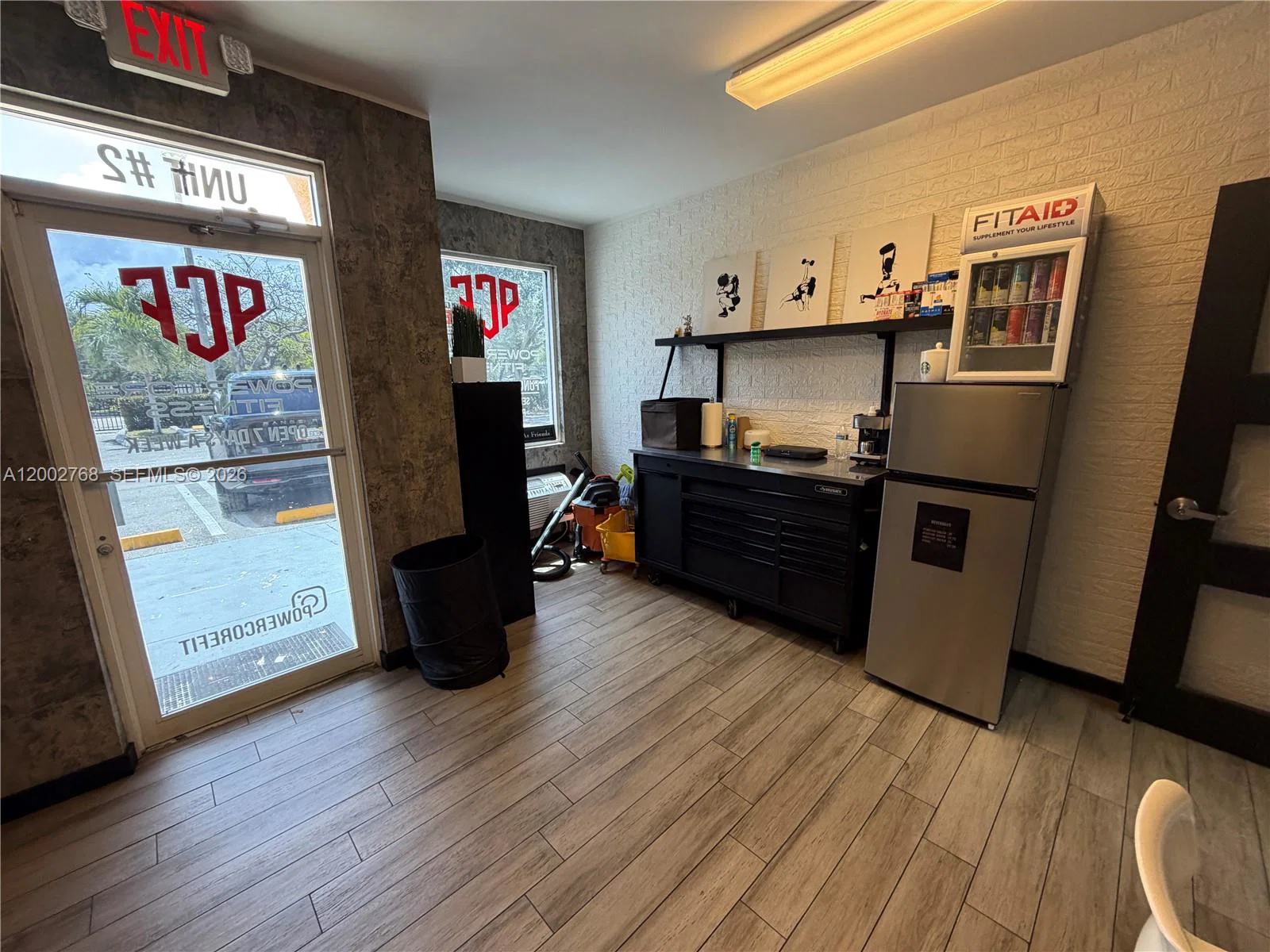 Versatile Warehouse and Industrial Space with Flexible Purchase Options