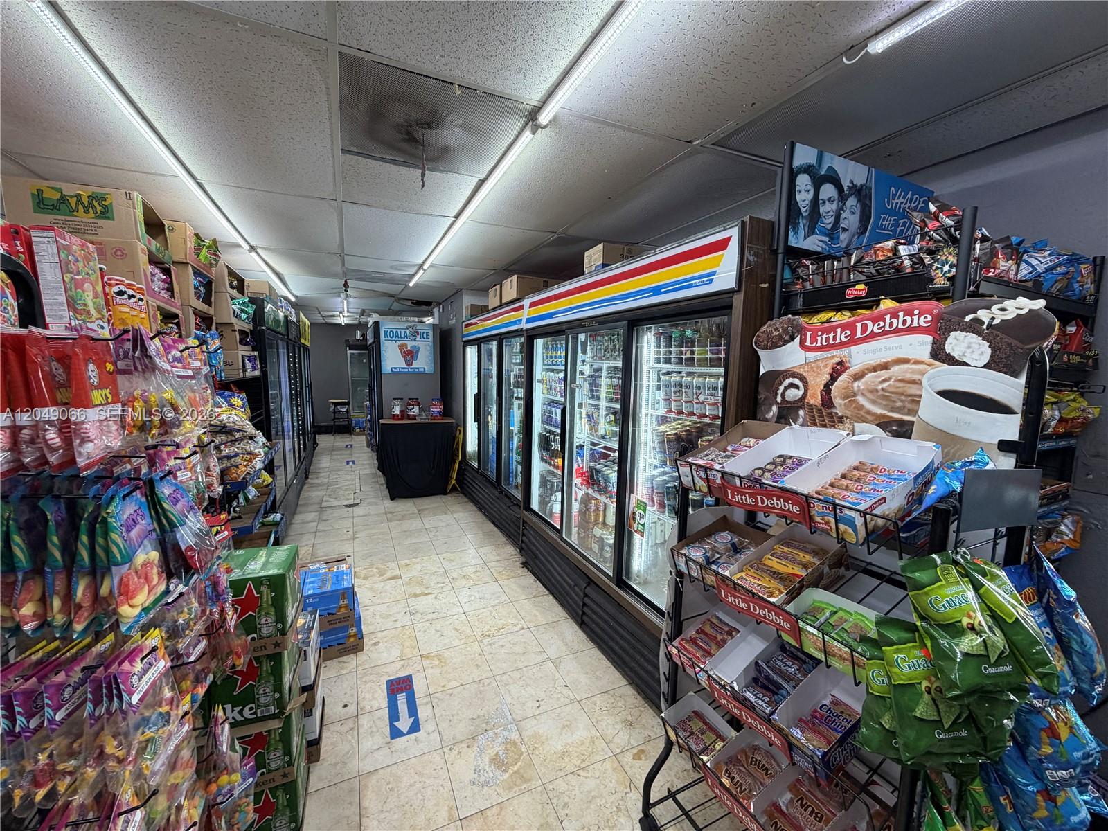 Established Grocery Store with Strong Community Ties