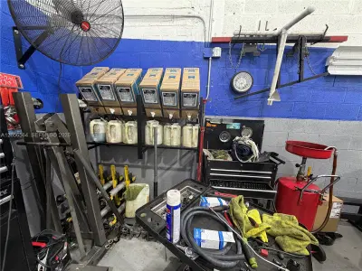 Established Auto Repair Shop with Active Customer Base