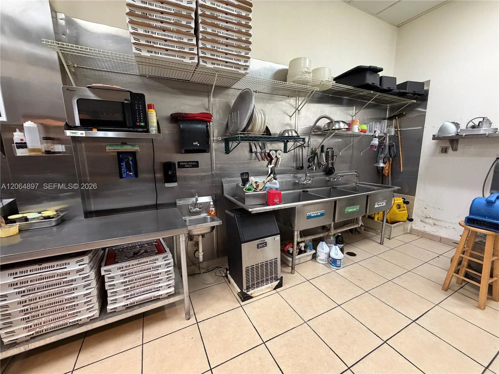 Turnkey Restaurant with Prime Location and Strong Online Presence