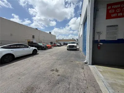 Established Auto Repair Shop with Active Customer Base